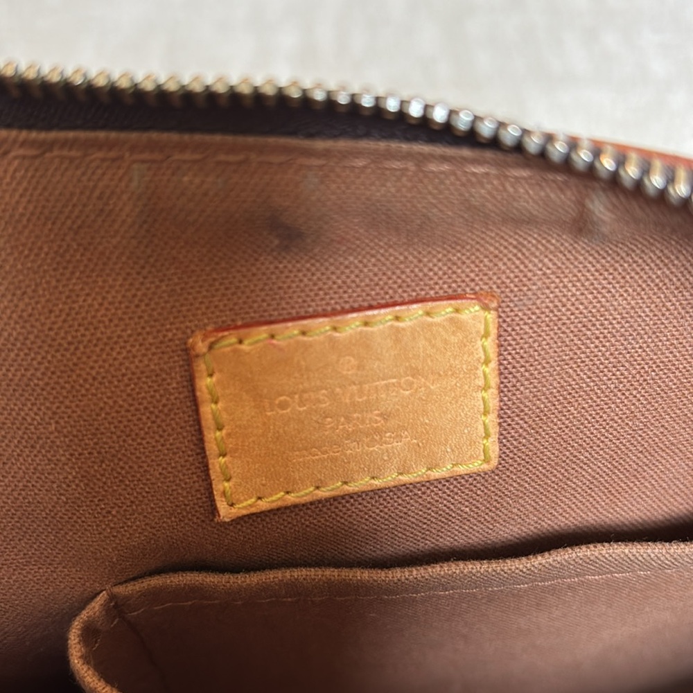 LOUIS VUITTON Tulum PM Shoulder Bag with box - Picture 14 of 15